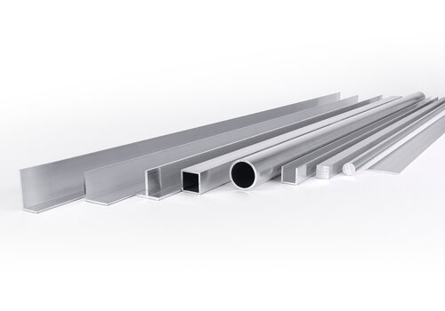 Aluminium profielen op maat bij ALUMINIUMvakman.nl - ruime collectie alu profielen - onbehandeld & gecoat in kleur - direct uit eigen zagerij & snel in huis! 