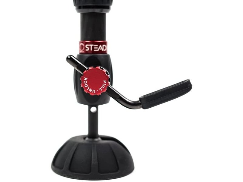 Steadicam 3-section gas-lift monopod, height adjustment with the foot pedal