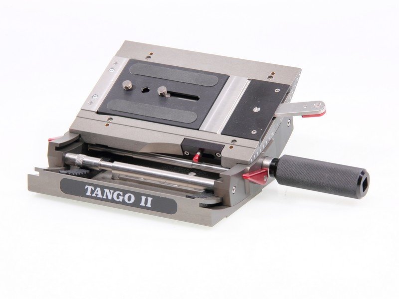 Tangohead devices that allow the camera to rotate around its optical axis (TANGO/SWING HEAD)