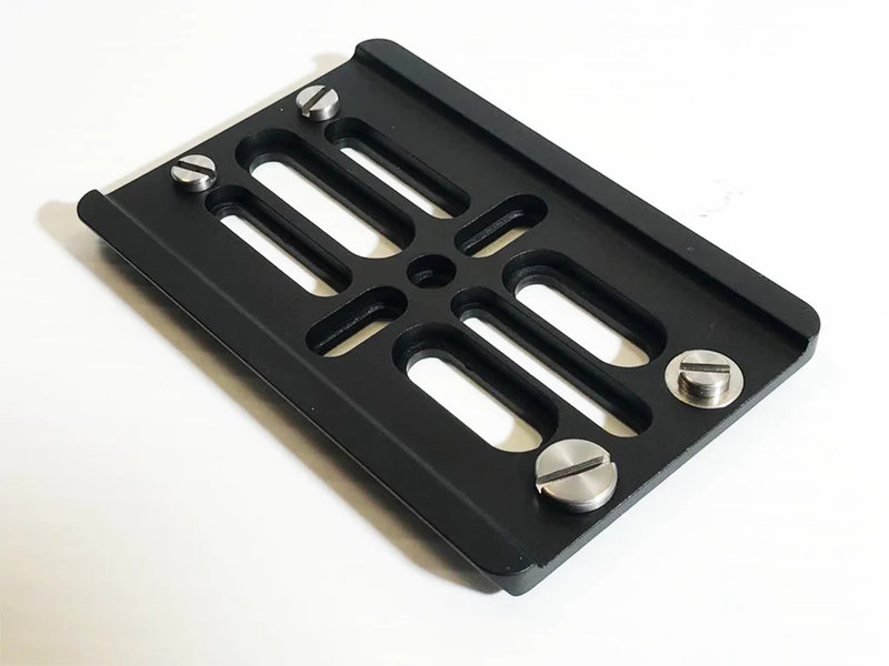 Steadicam Short Dovetail plate for Steadicam M-1. With machined recesses for the M1 feet.