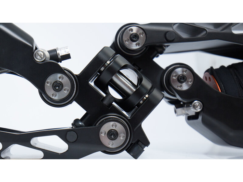 xARM Double-Section Articulated Stabilization Arm