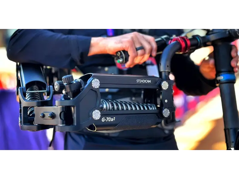 Steadicam Tool Free Connector - Boom Range: 29"/737mm, Maximum Lift Capacity: 70-lbs/31.8kg