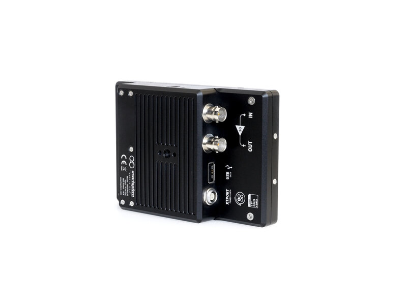 Smartsystem Ultra High Brightness up to 3200nits, LCD with Glass protection and AR coating, Completely Fanless Design with Aluminum case