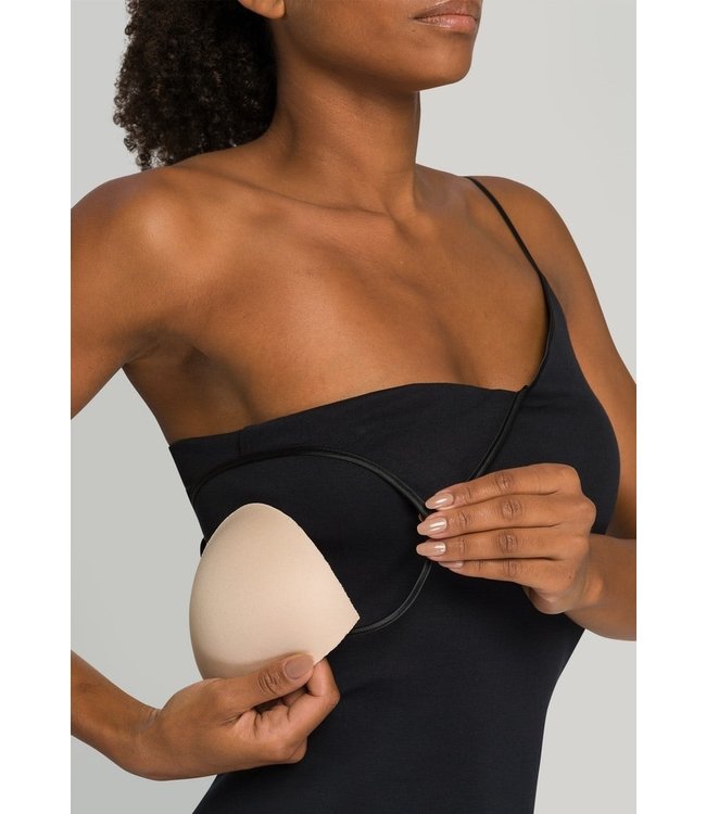 Hanro Seamless Padded Spaghetti Top Black