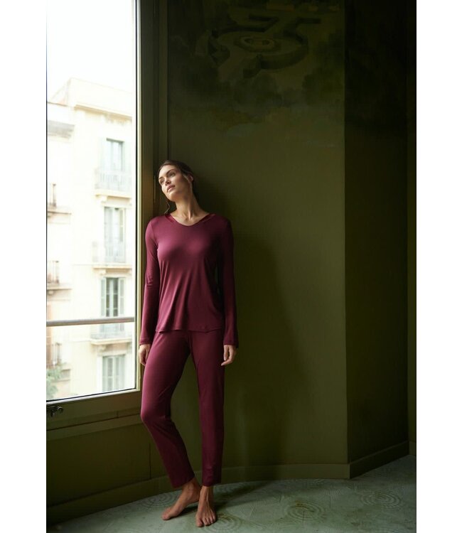 Hanro Joela L/Slv. Pyjama Ruby Wine