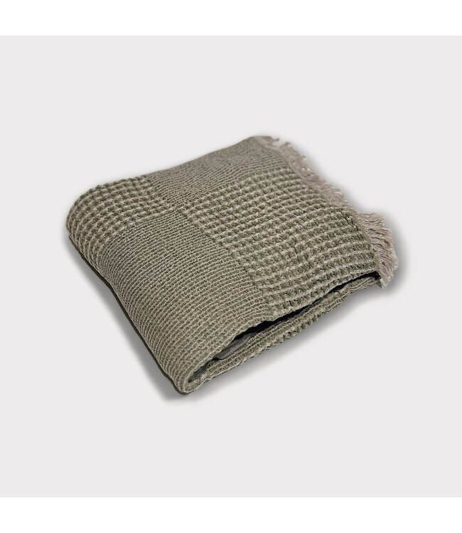 Ocupada Snuggle-Up Throw Waffle Army Green