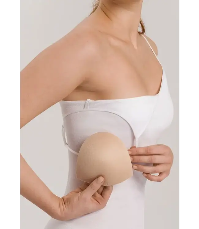 Hanro Seamless Padded Spaghetti Top White