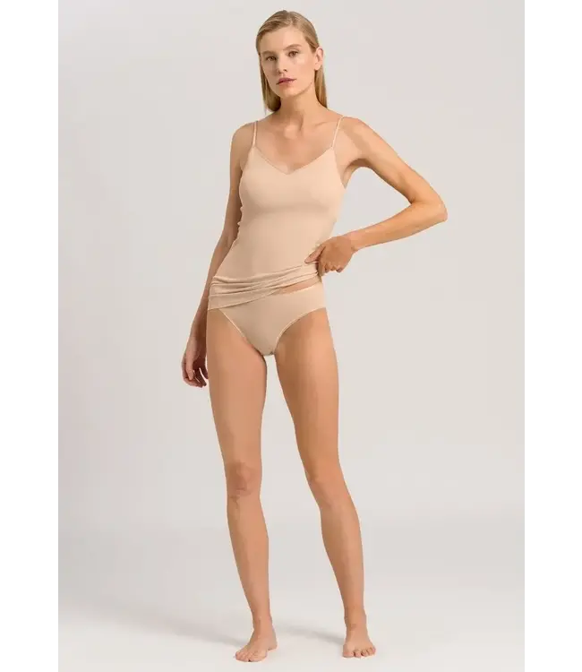 Hanro Seamless Padded Spaghetti Top Beige