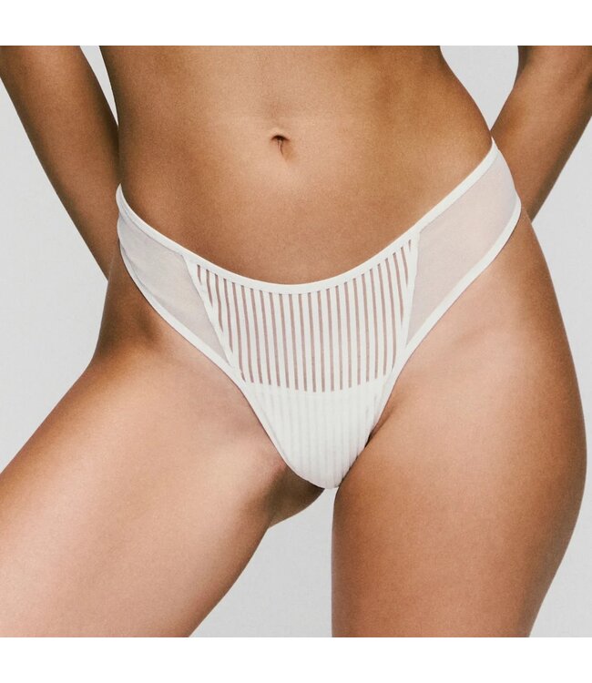 SARDA Radia String Chantilly