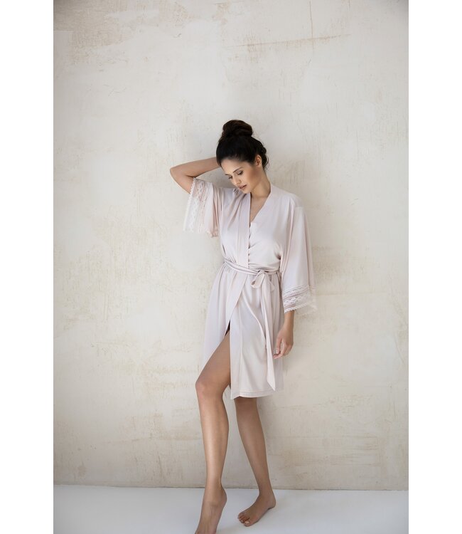 Stella Kamerjas Ivory