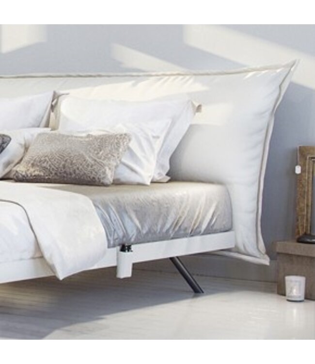 Showroom Artemis 6  180x200 1x vlak + 1x elec. Stof C met feet slanted metal H 21 en koppelpoten