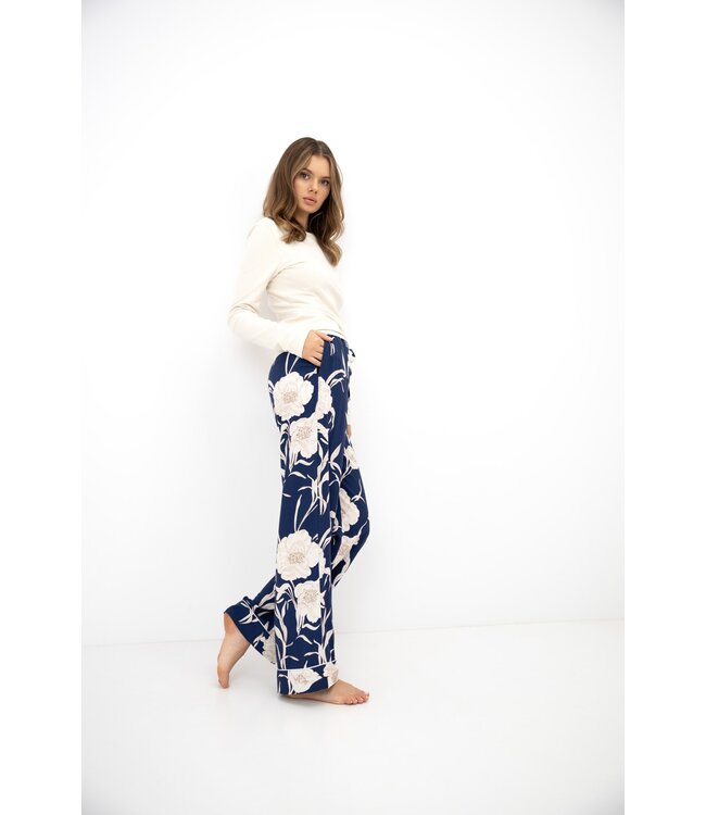Azelia Pyjama Beige/Dark Blue