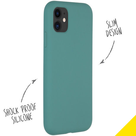 Accezz Liquid Silicone Backcover iPhone 11 - Donkergroen (D)
