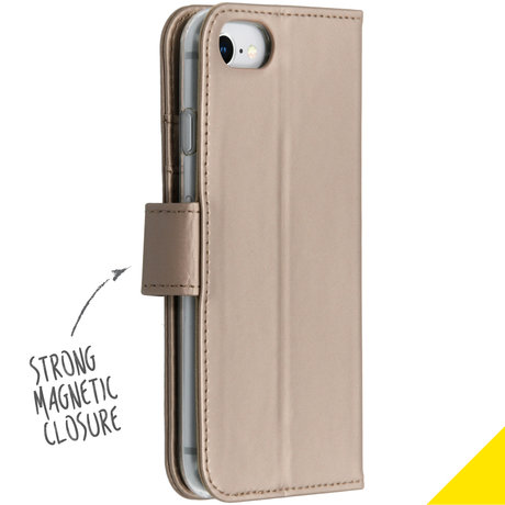 Accezz Wallet Softcase Booktype iPhone SE (2020) / 8 / 7 / 6(s) (D)