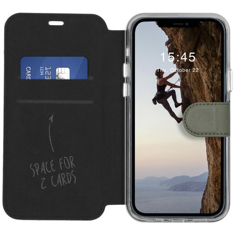Accezz Xtreme Wallet Booktype iPhone 12 (Pro) - Lichtgroen (D)