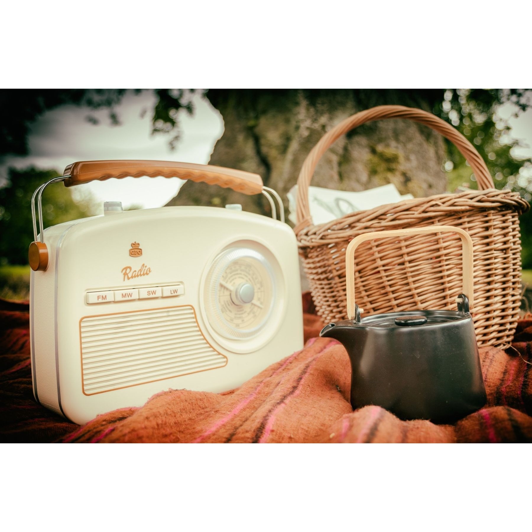 GPO Jaren 50' FM/AM/LW/SW-radio Creme