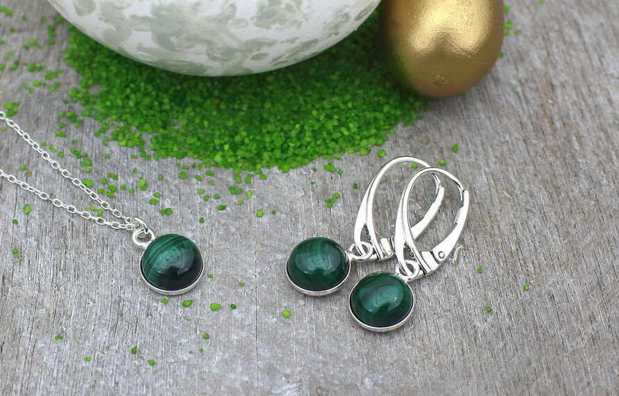 Glänzen Sie mit Schmuck aus Halbedelsteinen