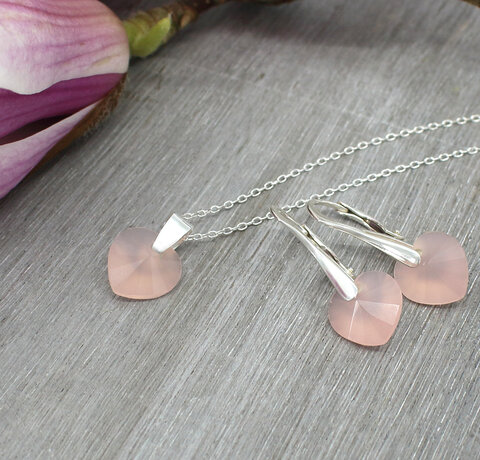 Handgefertigte Schmuckgeschenke zum Valentinstag