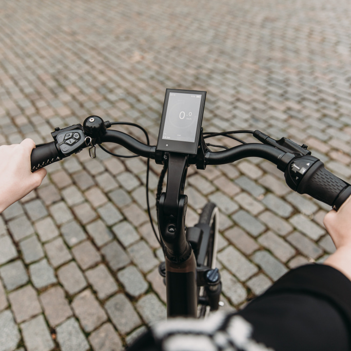 Qwic Premium i MN7+ Low step, 54 (L), Midnight Blue - Ado Bike