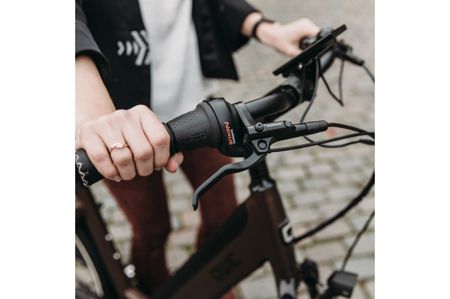 Qwic Premium i MN7+ Low step, 54 (L), Midnight Blue - Ado Bike