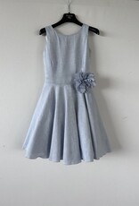 Diamante Blu lichtblauwe jurk incl bloem