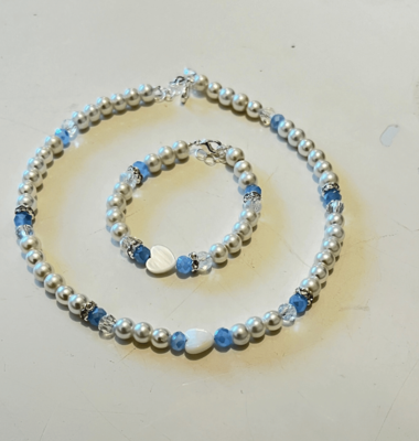 Just One ketting wit lichtblauw hartje