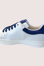 Red Limit/Hoops sneaker wit met cobaltblauw accent