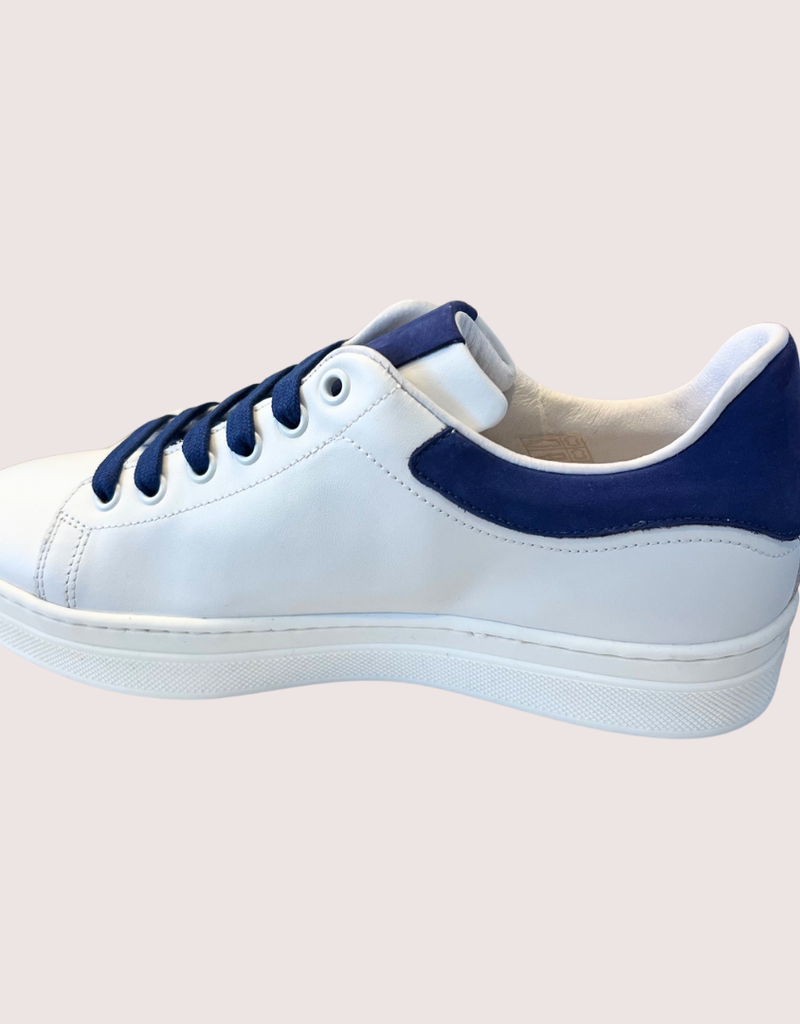 Red Limit/Hoops sneaker wit met cobaltblauw accent