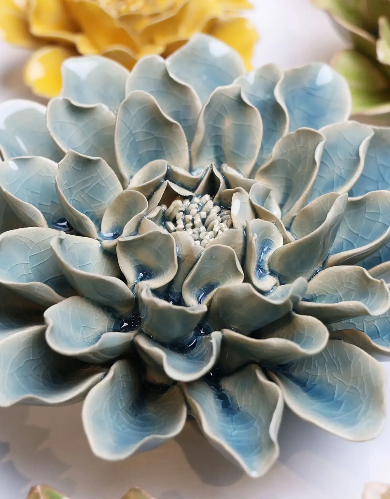 Chive Powder Blue Dahlia EG17
