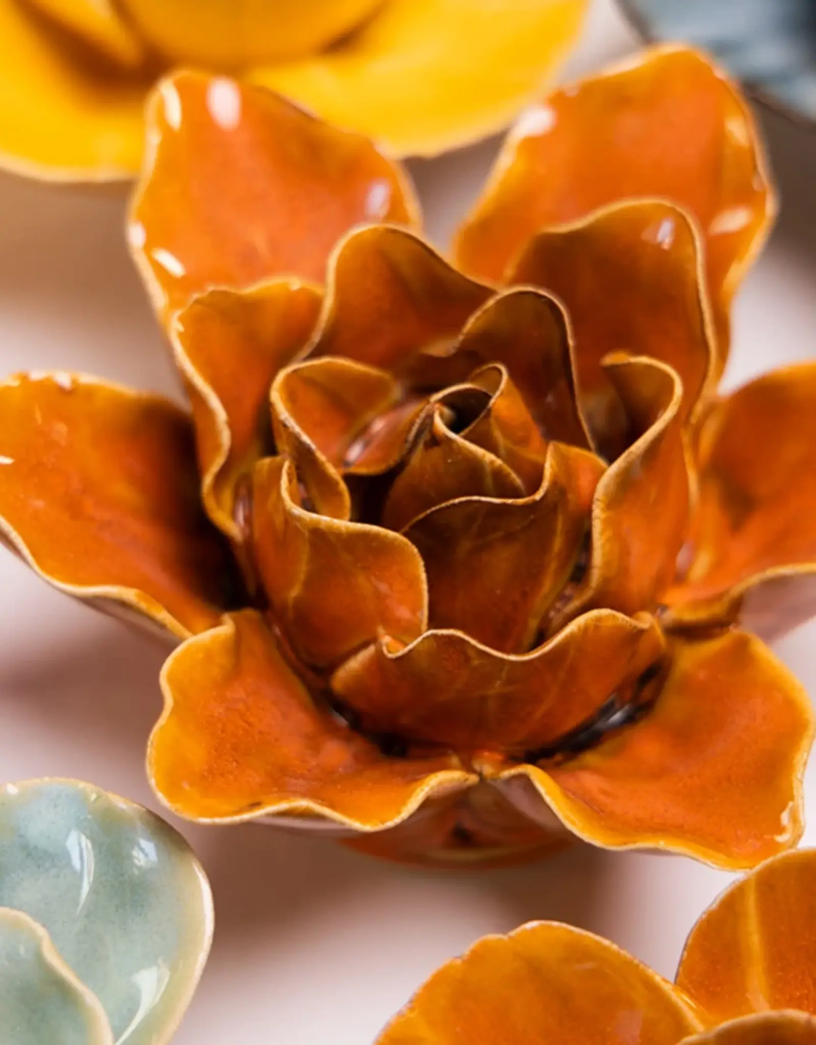 Chive Ceramic Flower Burnt Orange Lilly FR13