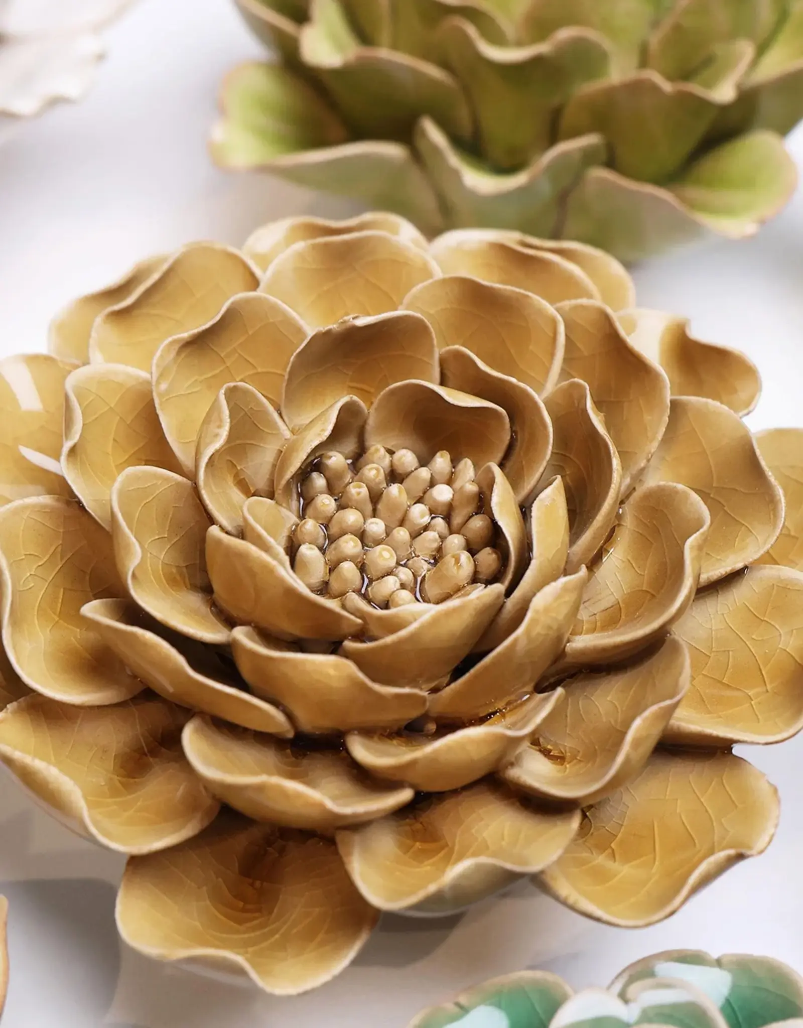 Chive Ceramic Flowers Caramel Peony EG16