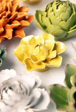 Chive Ceramic Flower Buttercup Yellow Daffodil EG45