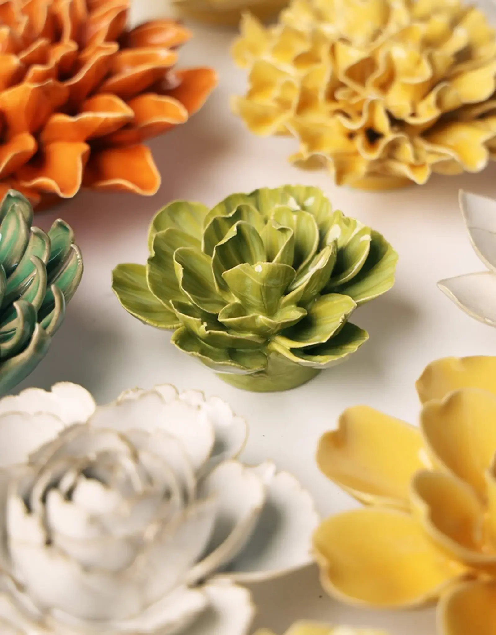 Chive Ceramic Flower Chartreuse Primrose EG50