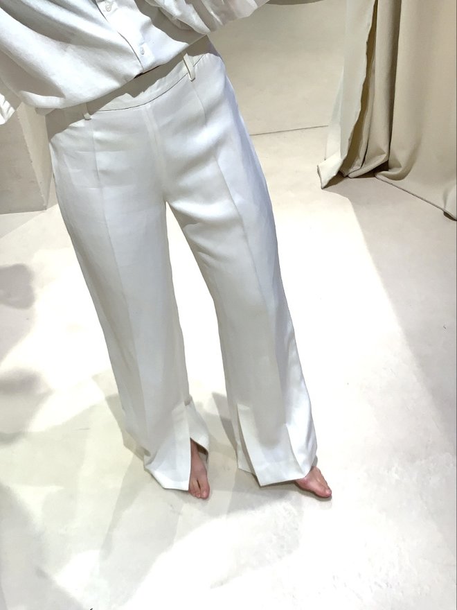 white split pants