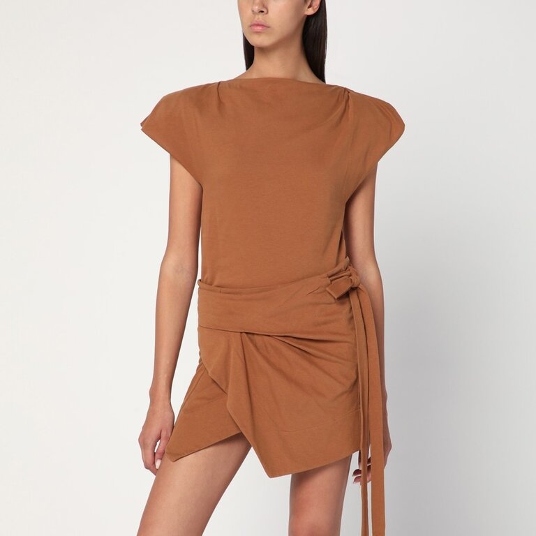 Sebani Tee