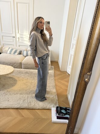 The ditcher roller sneak