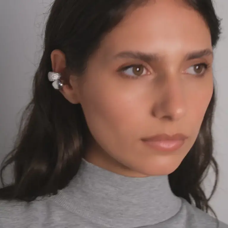 Billion Avenue Diamond earcuff