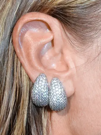 Billion Avenue Small drop diamond earstud