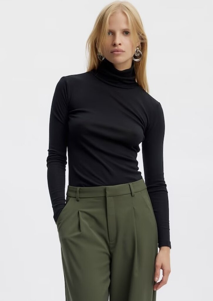 Wool turtleneck