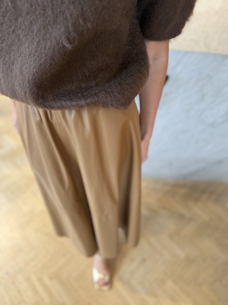 Leather skirt