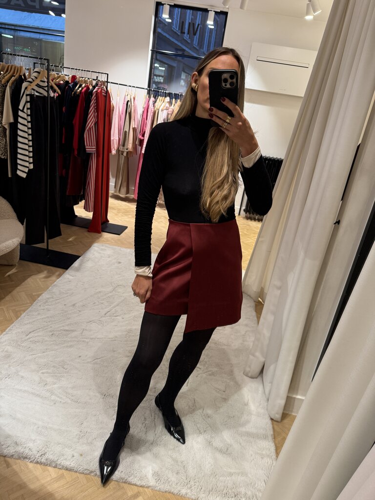 Malene Birger Burgundy skirt
