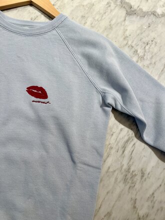 Lightblue Kiss sweater