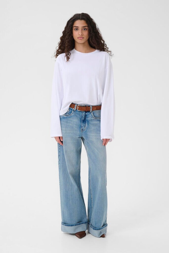 Longsleeve white T-shirt