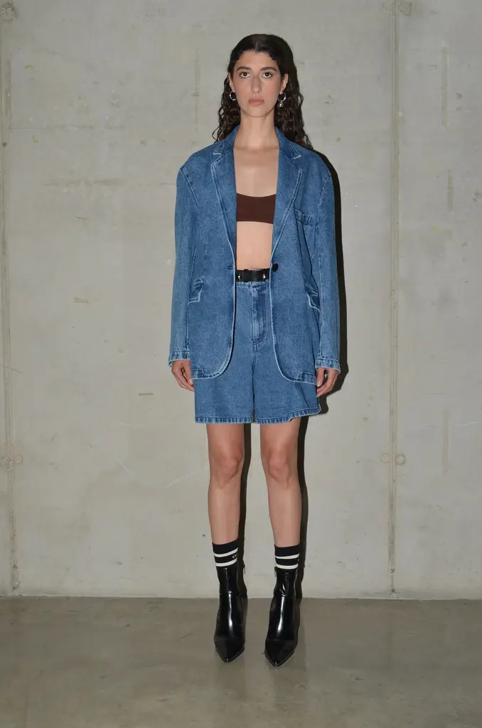 Collectors Club Oversized denim blazer