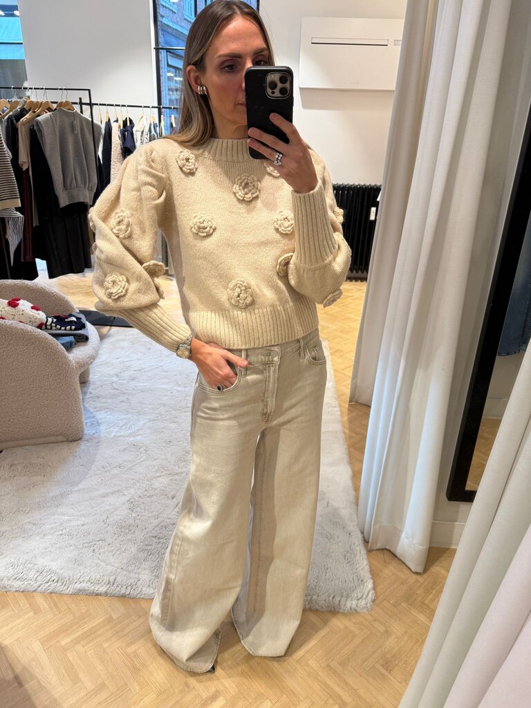 FARM Rio Beige crochet flower knit