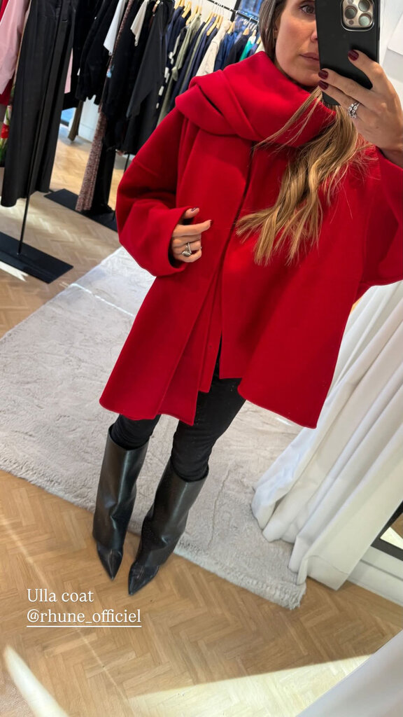 Rhune Ulla coat red