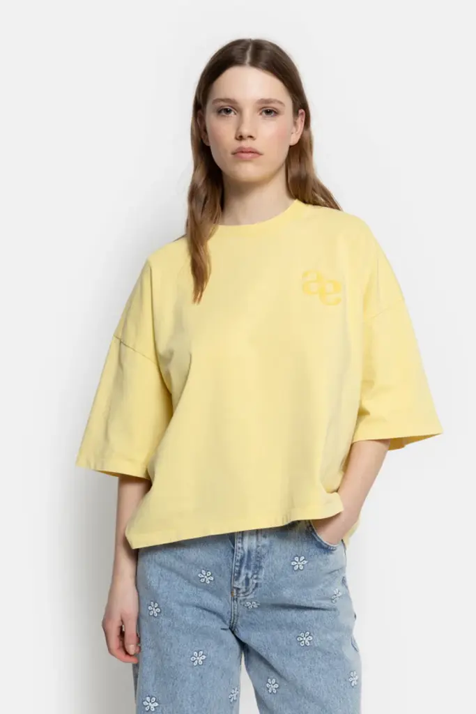 Boxy T-shirt yellow