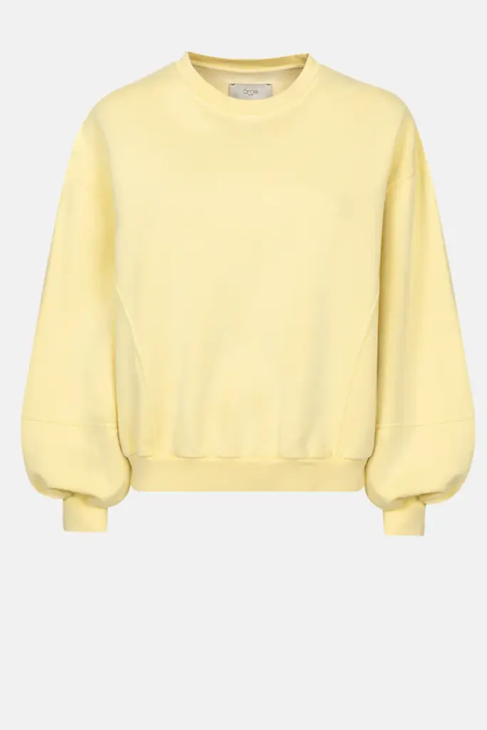Yellow sweatshirt puff sleeves