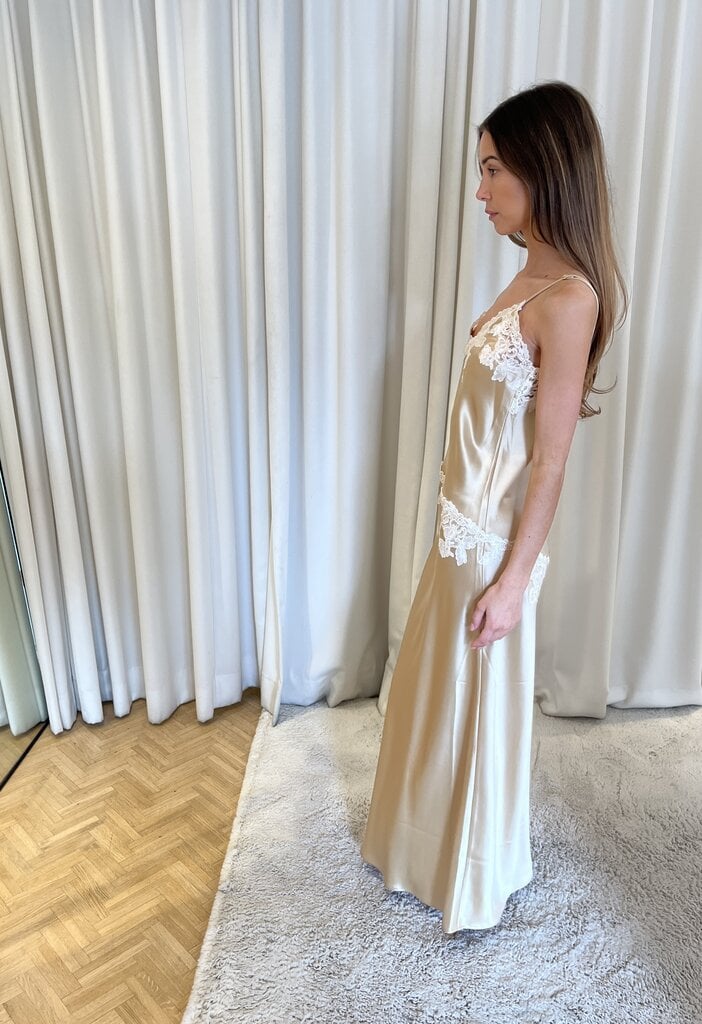 by malene birger Beige silky lace dress