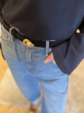 Knot belt black suede